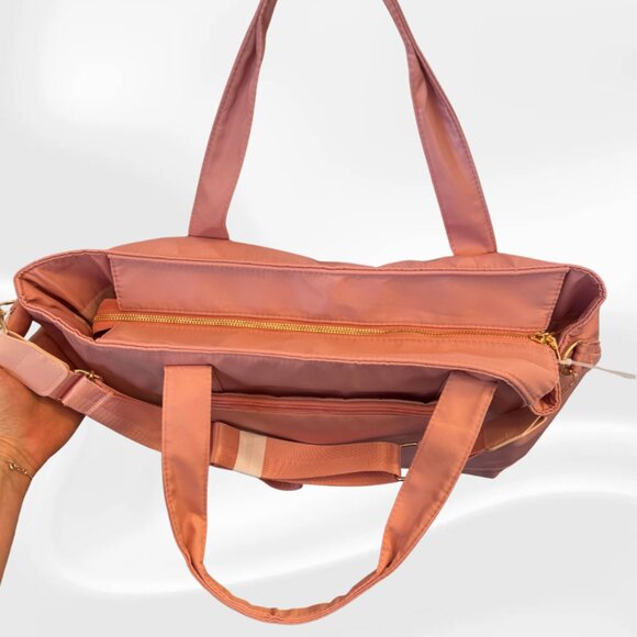 NEW High-Quality Blush Travel Tote Bag | Weekender, Gym, or Work Bag - Picture 3 of 4